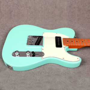 SETL400 GR Guitarra eléctrica Telecaster con 2 pastillas y golpeador blanco col. Verde "VOZZEX"