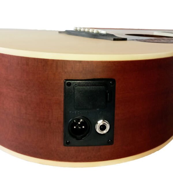 VZ-XFP41-02CN-EQ GUITARRA ELECTROACUSTICA C/CORTE C/GOLPEADOR NEGRO DE 41" COLOR NATURAL MATE Y ESPALDA SEMIATIGRADA C/EQ Y AFINADOR C/SALIDA JACK 6.35MM Y XLR C/FUNDA «VOZZEX»